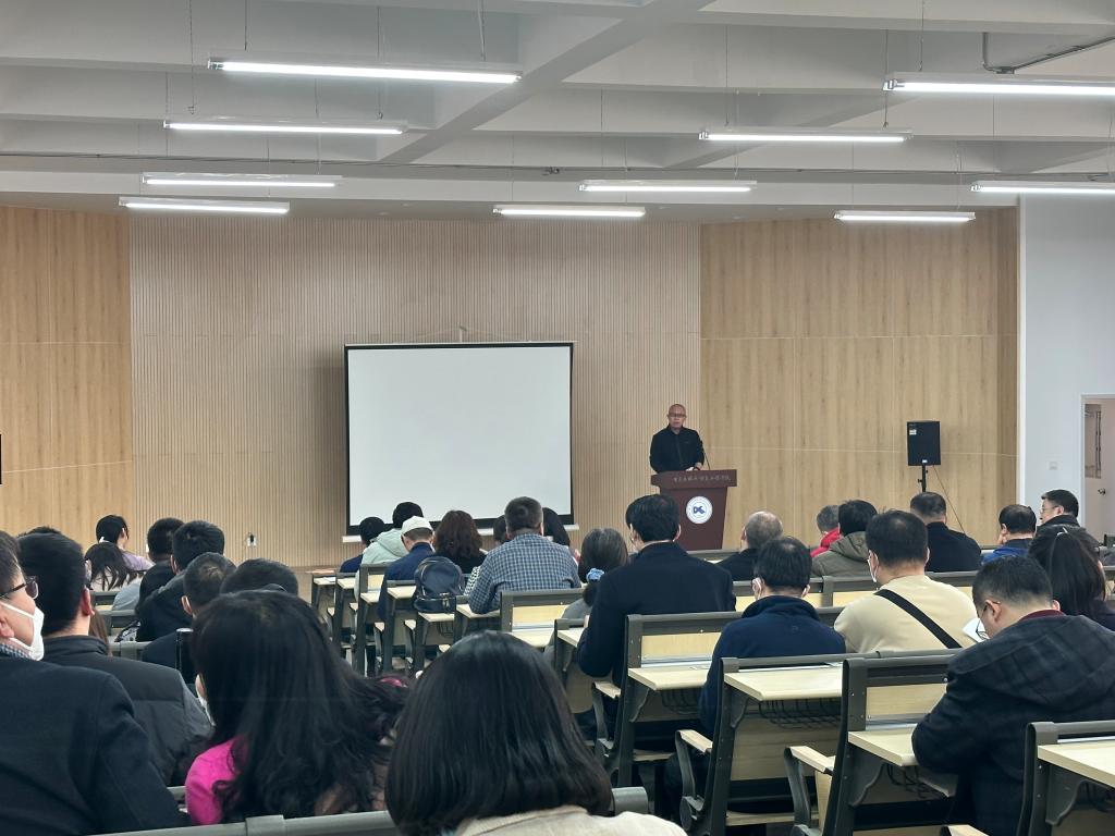 电信公司召开第八届教代会第三次会议